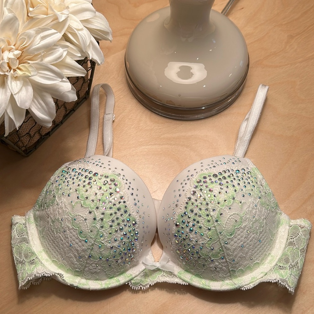 Stunning  Victoria’s Secret Bra